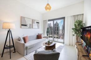 Luxury Minimalistic Apartment in Downtown Dubai Opposite Burj Khalifa & Dubai Mall